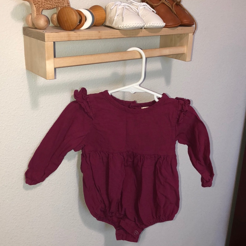 Baby girl romper onesie long sleeve ruffles 6-12m